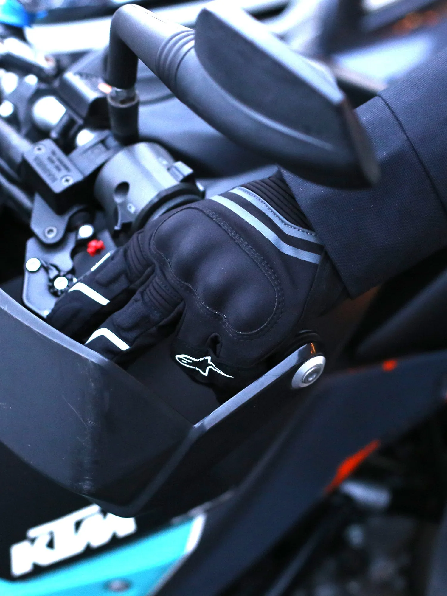 Alpinestars Equinox Outdry Gloves