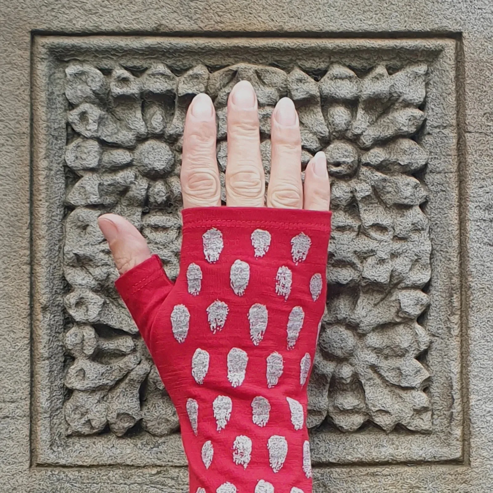 Kate Watts Regular Length Merino Glove - Fingerprints